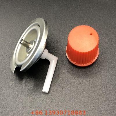 Blaue Gaskamine mit Messing und geradlinigem Ventilkörper und Stammform und -material