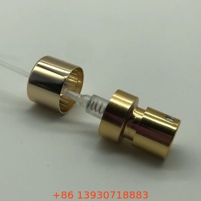 Die meisterhaft gefertigte Parfümpumpe, die für eine herrlich glatte Betätigung eines exquisiten Duftes konzipiert wurde