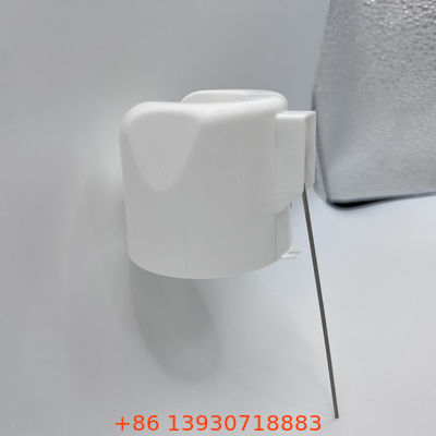 Aerosolsprühaktor mit Verlängerungsrohr für präzise Anwendung im Automobilbereich