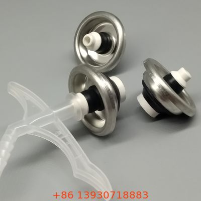 Vielseitiges und temperaturstabiles PU-Schaumsprühventil für Bauarbeiten zu jeder Jahreszeit mit zuverlässiger Leistung bei kalten Bedingungen.